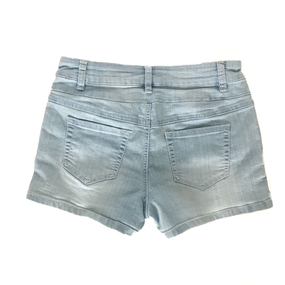 FOREVER 21 - Lt. Wash Jean Shorts - Picture 2 of 2